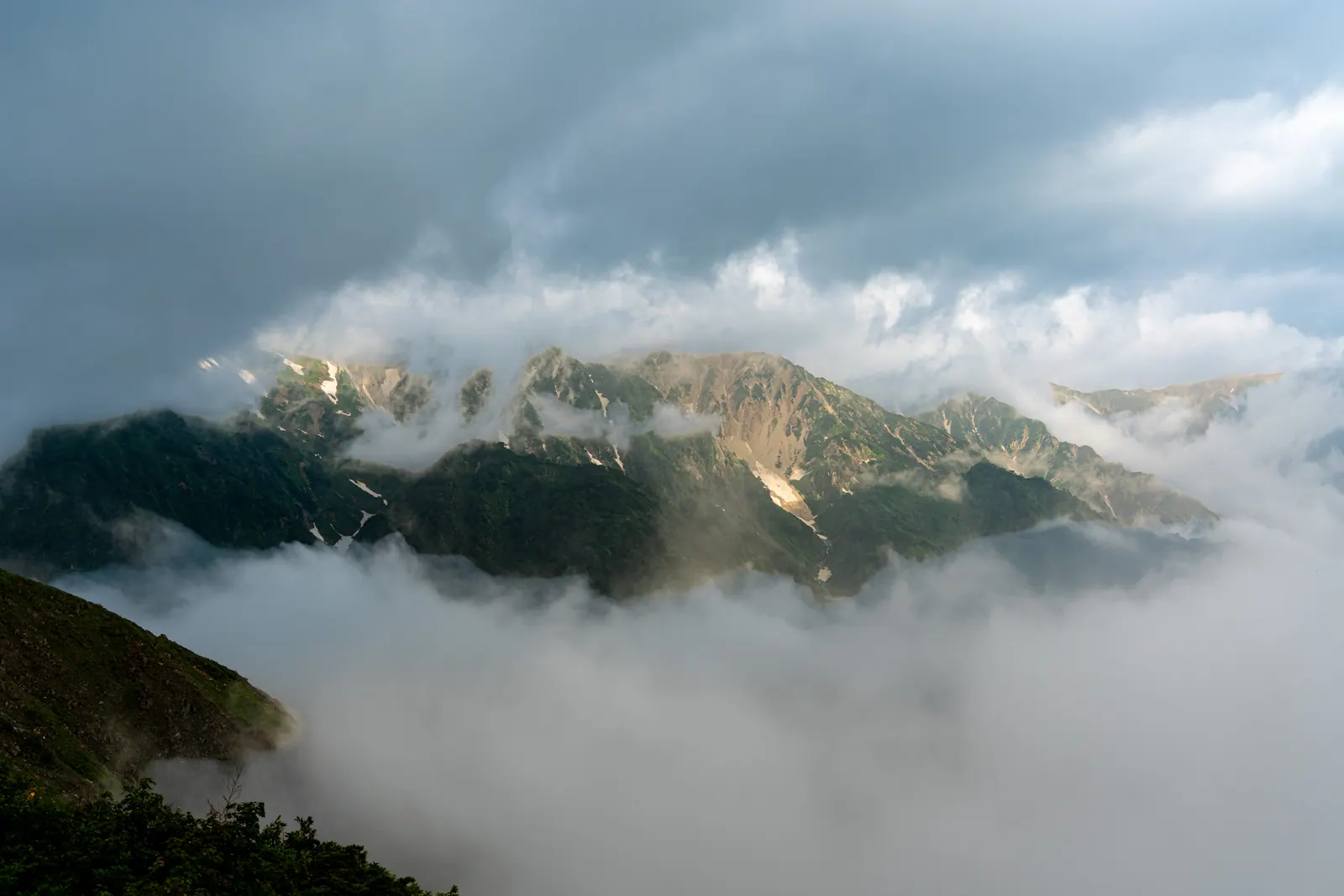 白马 · 八方池，2026.07.19 08:05
