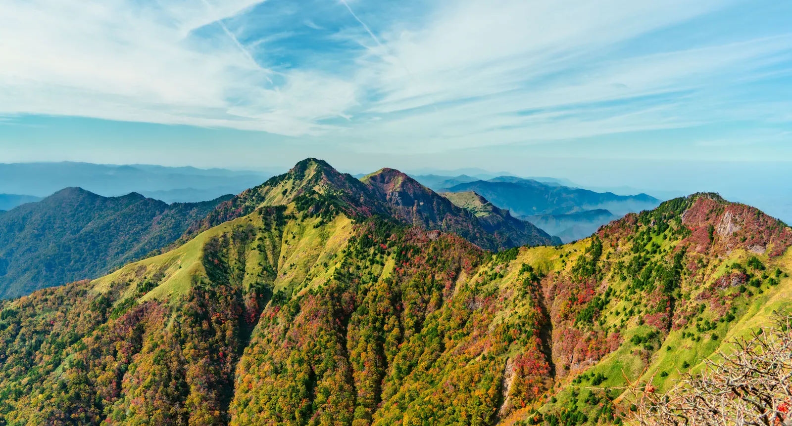 四国 · 石鎚山与剑山，2026.10.17 10:14